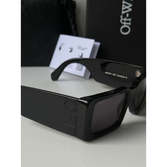 NEW Off White Milano Black Unisex Sunglasses - Picture 2 of 5
